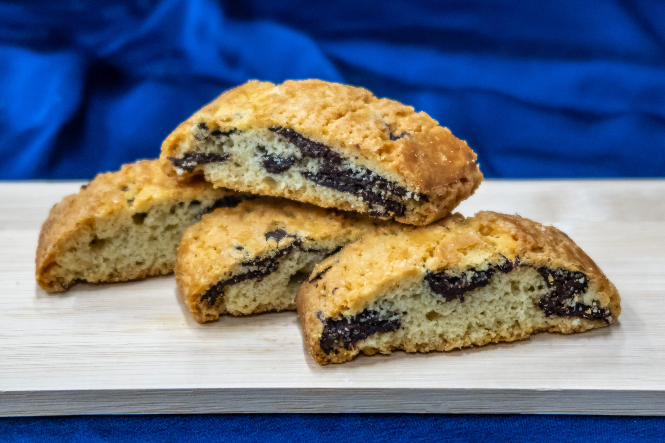 fotoXonline-11 Cantuccini variegati al Cioccolato Fondente - immagine 1